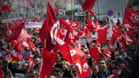 Un syndicat Tunisien récompensé | Journal des Activités Sociales de l'énergie | Manif du Bardo a Tunis©Joseph Marando 7559
