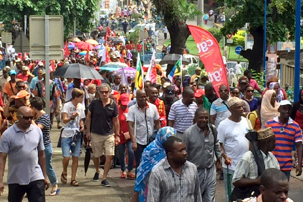 Début de la grève générale, le 30 mars 2016, à Mayotte © DR