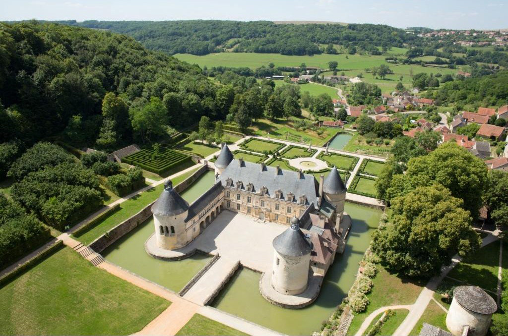 La guerre des vins : in Auxois veritas | 41238 Domaine du Chateau de Bussy Rabutin | Journal des Activités Sociales de l'énergie