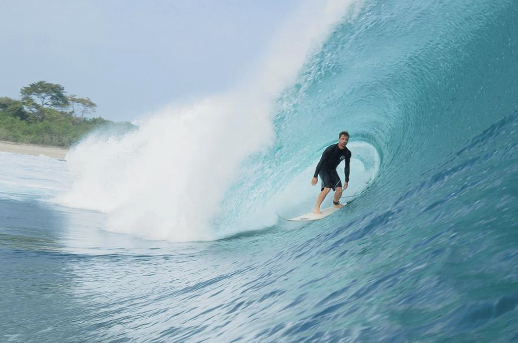 Mathieu Crepel, snowboardeur : "L’eau est ce qui nous lie, c’est la source de la vie" | Journal des Activités Sociales de l'énergie | 68259 Jaws Hawaii