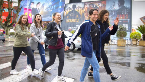 Des ados à l’assaut de Canneseries | Journal des Activités Sociales de l'énergie | 71205 WE adolescents 1517 ans de la CMCAS Marseille au Festival International CANNESERIES