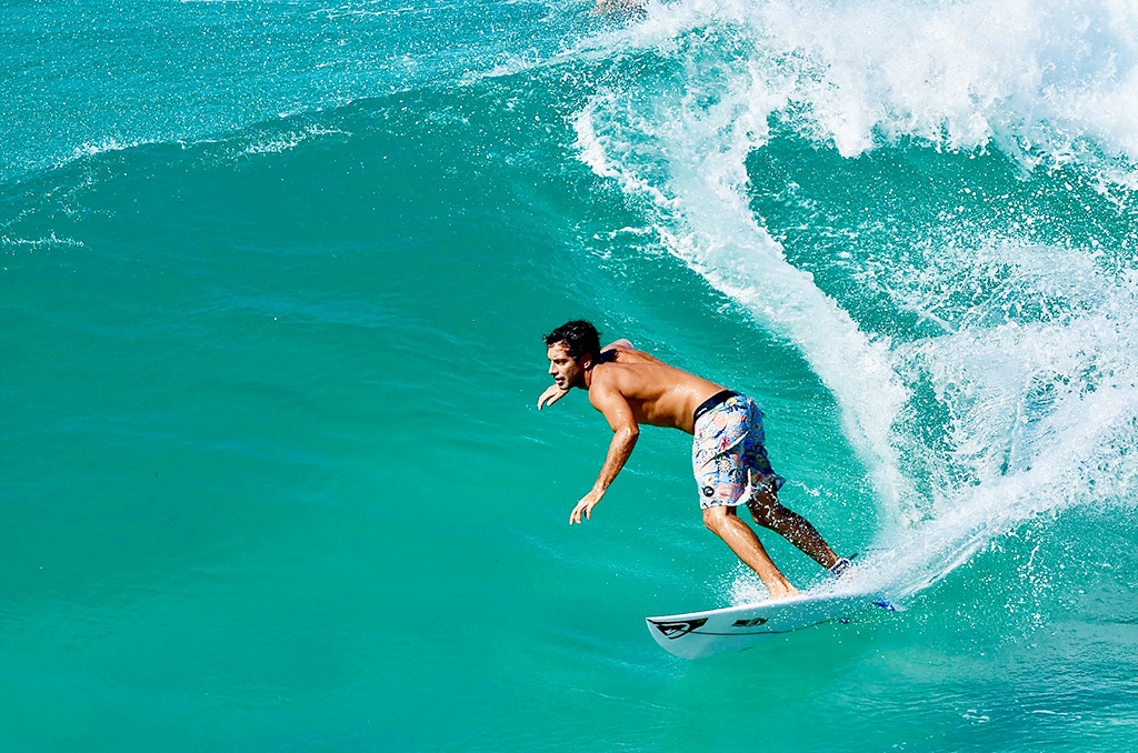 Jérémy Florès, champion du monde de surf : "Je m’inquiète pour la nature" | Journal des Activités Sociales de l'énergie | 73952 Jeremy Flores champion de surf