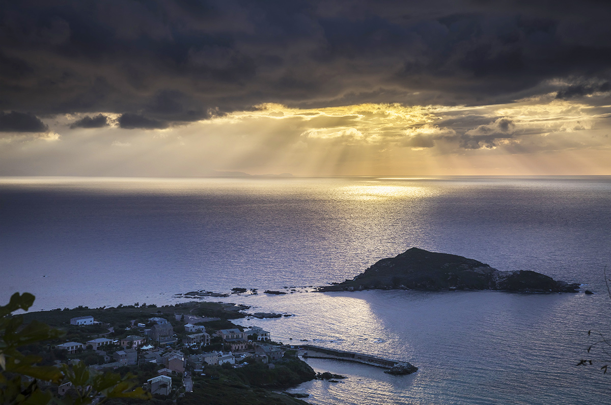 [En images] Cap Corse, au bout du monde | Journal des Activités Sociales de l'énergie | 72590 Cap Corse