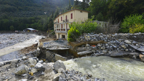 Tempête Alex : les électriciens et gaziers se mobilisent | 97083 Inondation dans les Alpes Maritimes | Journal des Activités Sociales de l'énergie
