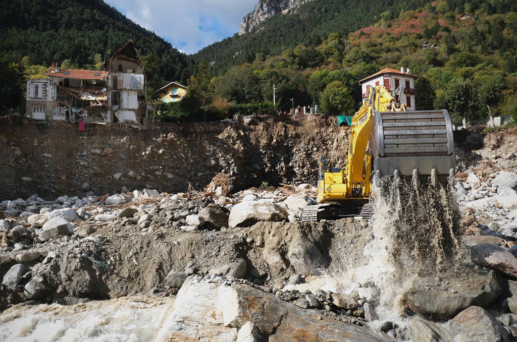 Alpes-Maritimes : "Les services publics sont indispensables" | 97406 Degats de la catastrophe de Saint Martin Vesubie | Journal des Activités Sociales de l'énergie