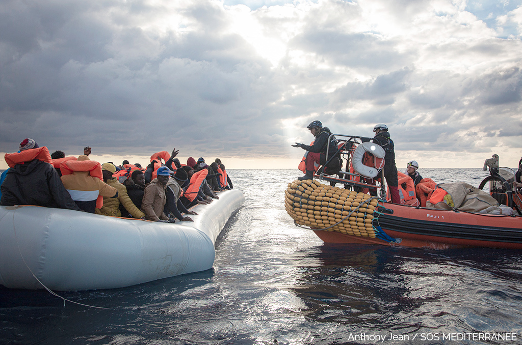 SOS Méditerranée réclame une flotte européenne pour sauver les exilés | 99928 SOS Mediterranee sauvetage en mer | Journal des Activités Sociales de l'énergie