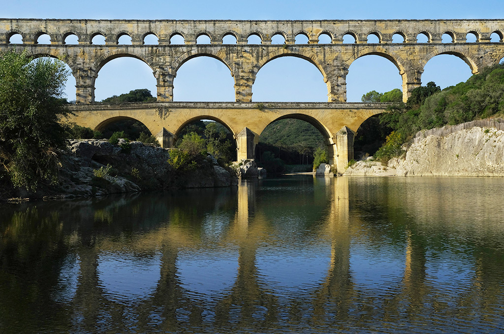 Auguste romanité : voyage autour de Nîmes et Arles | Journal des Activités Sociales de l'énergie | 97351 Nimes et la romanite