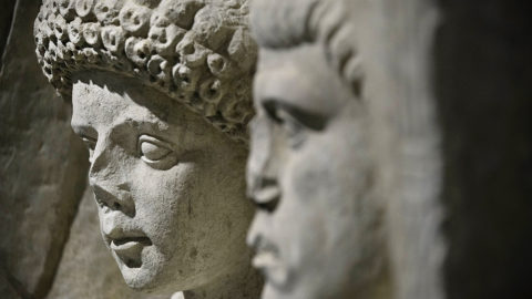 Auguste romanité : voyage autour de Nîmes et Arles | 97366 Nimes et la romanite. | Journal des Activités Sociales de l'énergie
