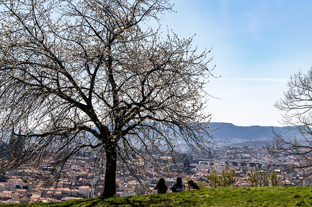 Clermont-Ferrand, l’Auvergnate sans façon | Journal des Activités Sociales de l'énergie | 103096 Carnet de voyage Clermont Ferrand