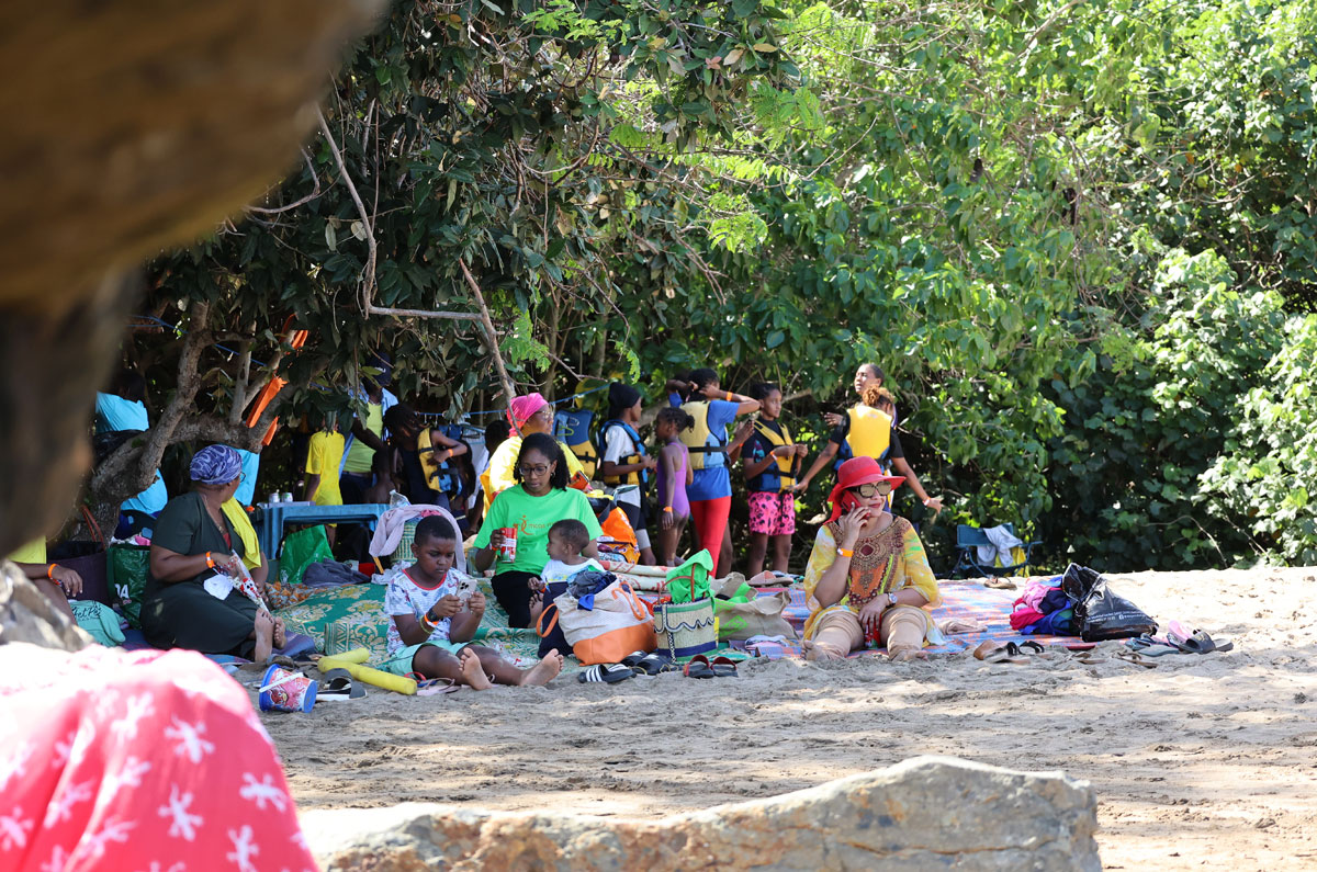 [En images] À Mayotte, le goût retrouvé des Activités Sociales au grand air | Journal des Activités Sociales de l'énergie | 119634 Journee familles Mayotte 2022
