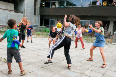 À Savines-le-Lac, "Les Nouveaux Stades" mêlent foot de rue et arts numériques | Journal des Activités Sociales de l'énergie