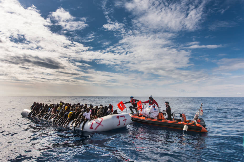 Sauvetage en mer, SOS Méditerranée, 2016, photo : Laurin Schmid