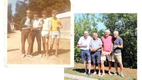 Quatre colons à Trégastel en 1969 et en 2022, lors de leurs retrouvailles avec leurs moniteurs.