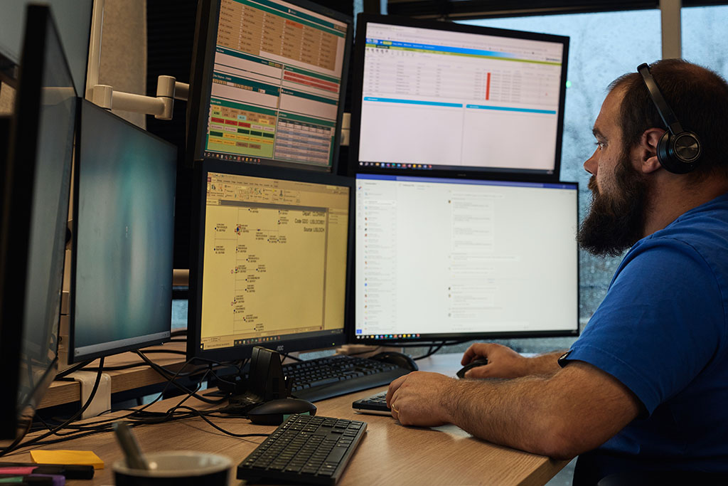 Intervention des agents Enedis après la tempête Ciaran. Finistère, 7 et 8 novembre 2023.