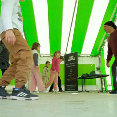 Cours de breakdance avec l'association L2K Danse lors de la mini-colo organisée par la CMCAS Caen début avril 2024.