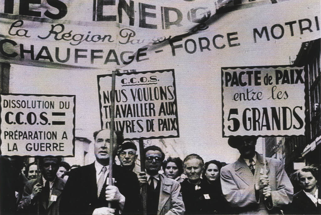 Le 20 février 1951 vers 23 h 30, la police fait irruption dans les locaux parisiens du Conseil central des œuvres sociales (CCOS) d’EDF-GDF. L’instance, créée par la loi de nationalisation de 1946, est dissoute manu militari, après l’avoir été juridiquement quelques jours auparavant. Comment en est-on arrivé là?