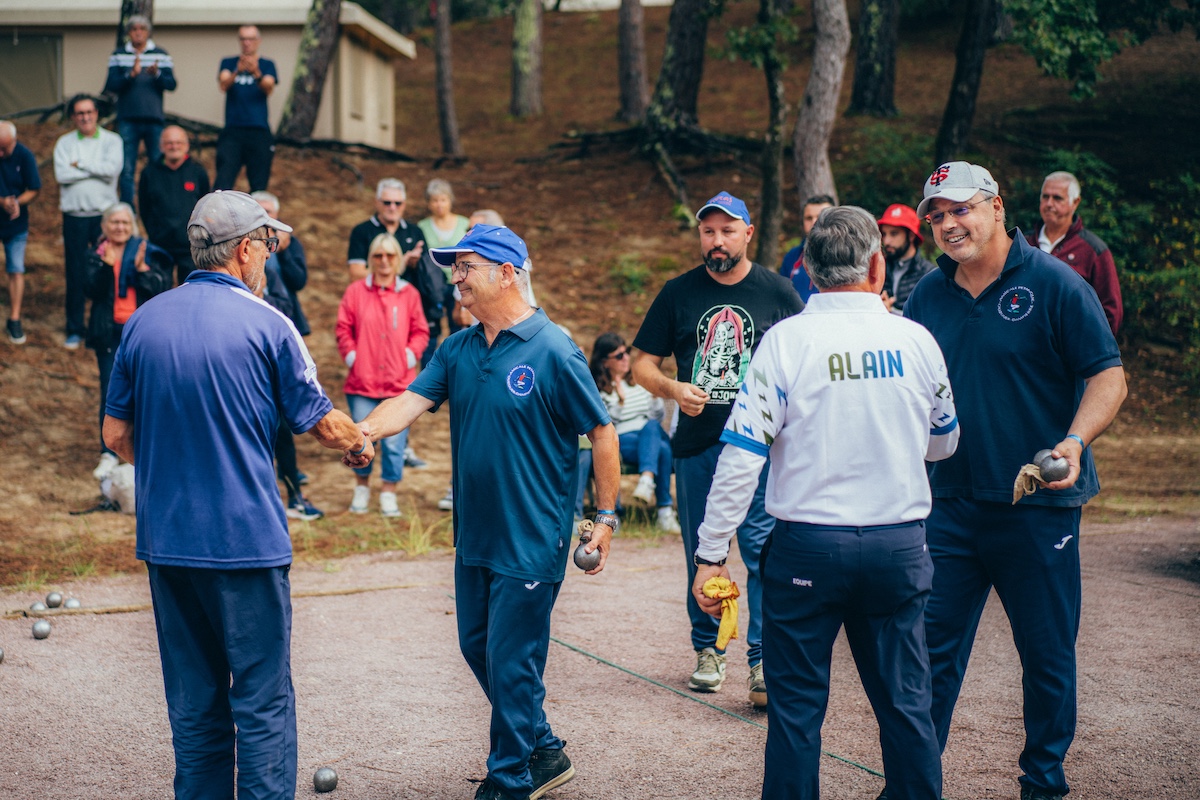 Tournoi national de pétanque inter-CMCAS aux Mathes, du 20 au 22 septembre 2024. Les deux équipes finalistes