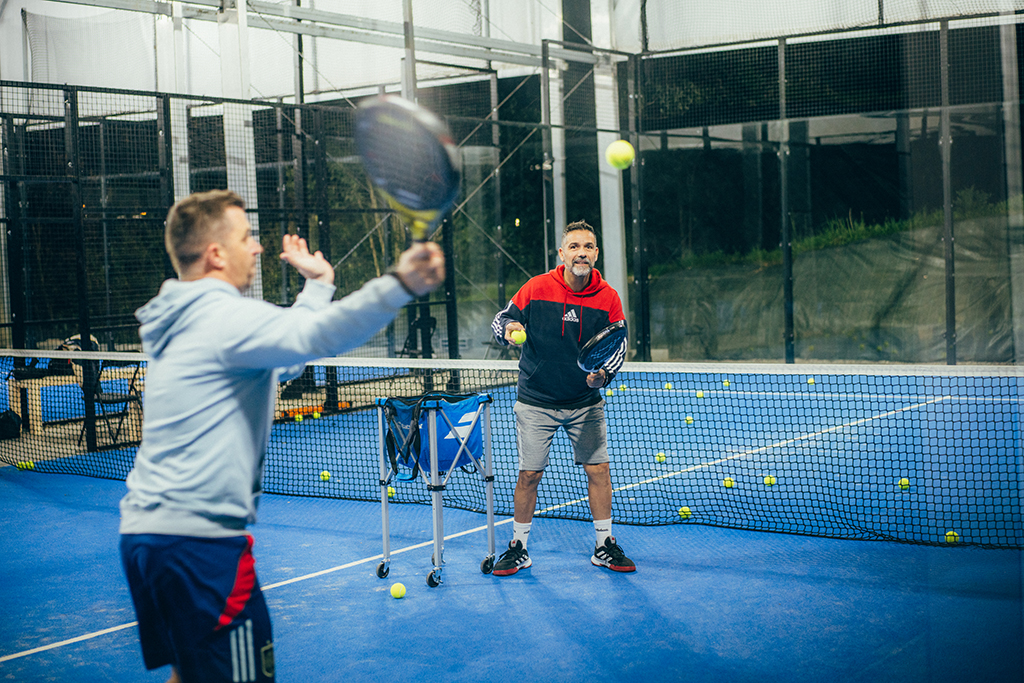 Initiation au padel à la CMCAS Agen, mars 2025.