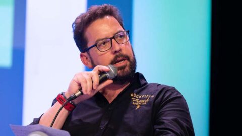 Gwénaël Plagne (CSEC EDF SA) : "L'urgence d'un grand débat démocratique sur l'énergie" | Journal des Activités Sociales de l'énergie Gwénaël Plagne, secrétaire du Comité social et économique central d'EDF SA. Ici au Conseil national de l'énergie en mai 2024.